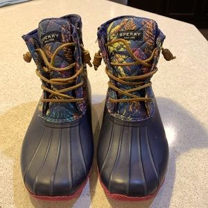 Women’s Sperry Top-spider rain boots. Size 7.5.